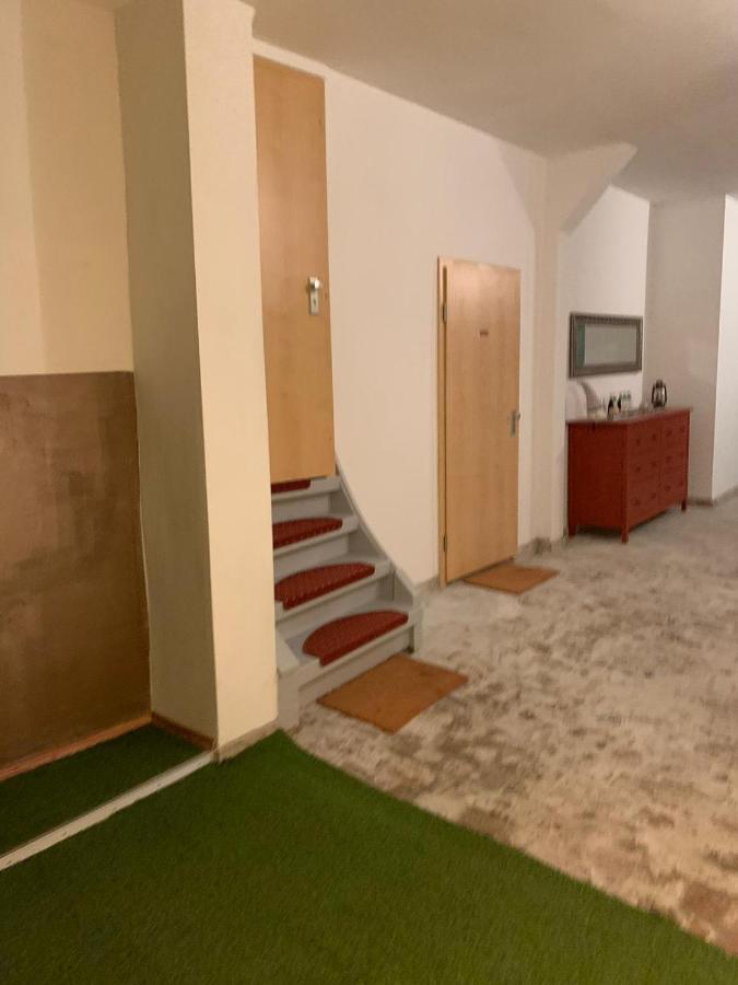 Eddy'S Stadt Appartement Кведлинбург Екстериор снимка